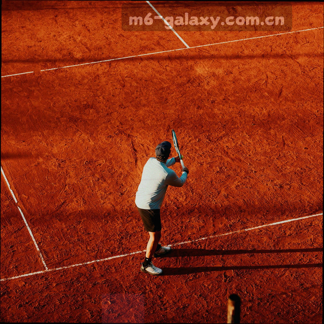 由轨道弧线与粒子点构成的抽象星图，中心为环形刻度，无人物无文字